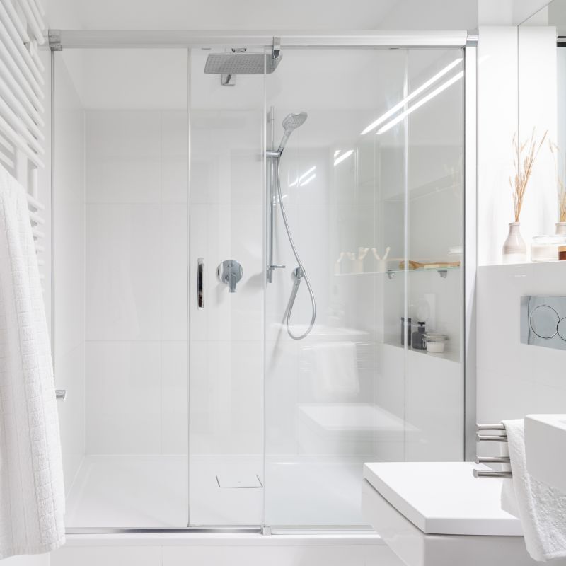 Sleek Minimalist Shower Fixtures
